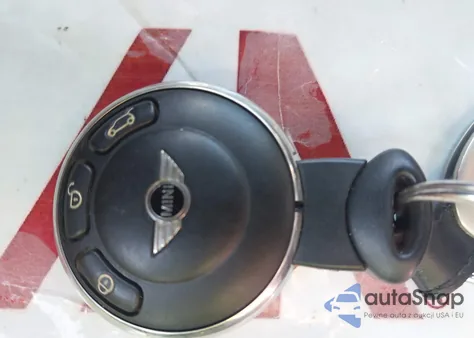 2013 Mini Hardtop Cooper из США, поврежденный, VIN WMWSU3C50DT544036